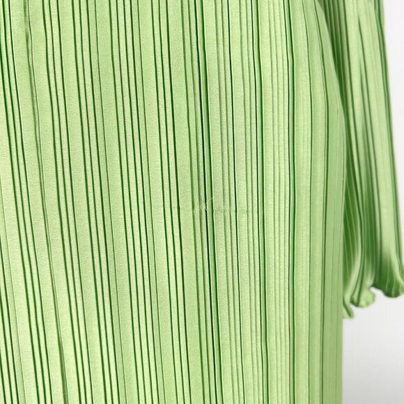 Aiifos Philipa Pleated Long Sleeve Cut Out Gown in Jade Green - Picture 12 of 13